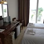 Gate Airport Hotel
