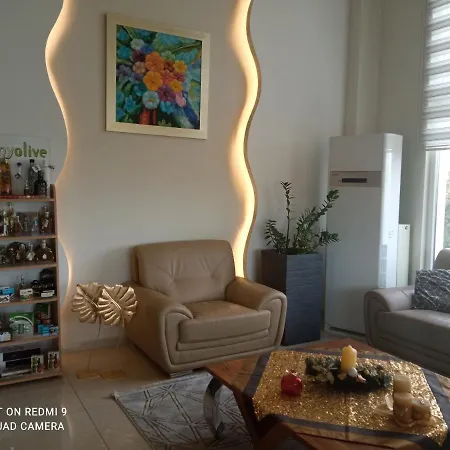 Gate Airport Tessalónica