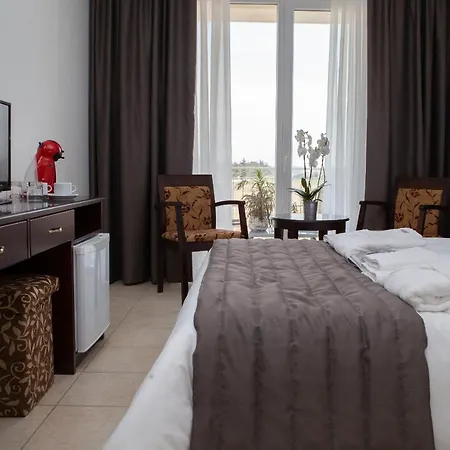 Gate Airport Hotel