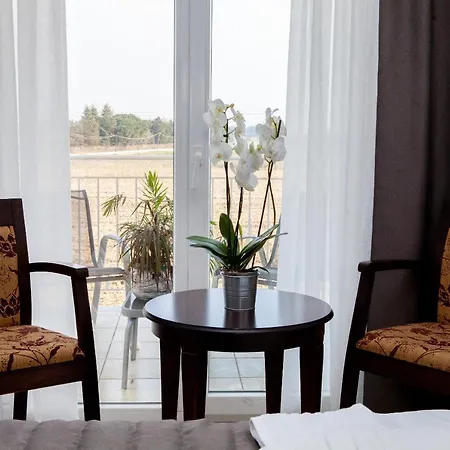 Gate Airport Hotel 3*